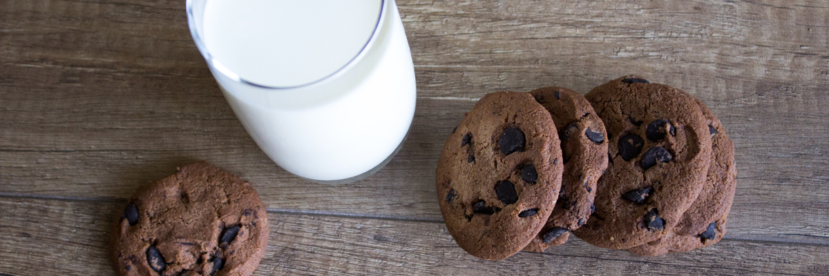 cookies and milk